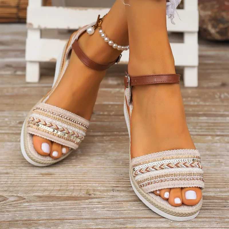 High Quality Women Sandals Summer Casual Luxury Flat Sandals Platform Shoes for Women New Designer Fashion Sandals Womens Sandals T241227