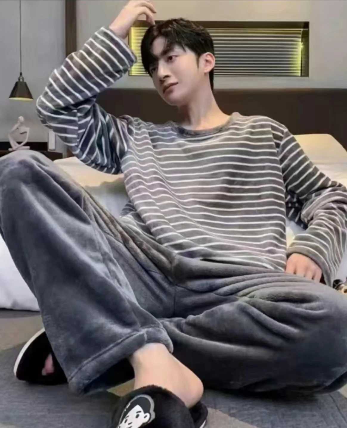 Fall and Winter New Mens Warm Pajamas Homewear Suit Teen Facecloth Simple Leisure Mens Home Pajamas Warm Homewear SuitXJ241227