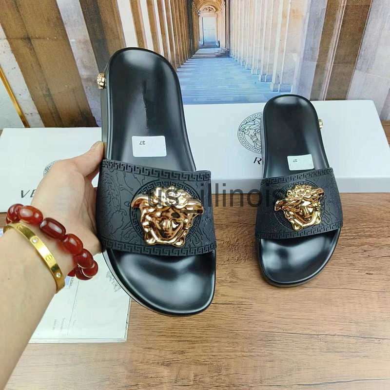 Slippers Cool slippers summer metal beauty thick bottom trendy black straight drag Cambodia Vietnam Singapore J241227