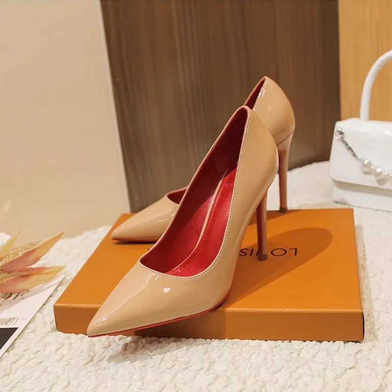 New Brand Quality Pumps Wen High Black Patent Leather Pointed Toe Thin Heel Wedding Party Shoes Sexy Wan Sandals Z241227