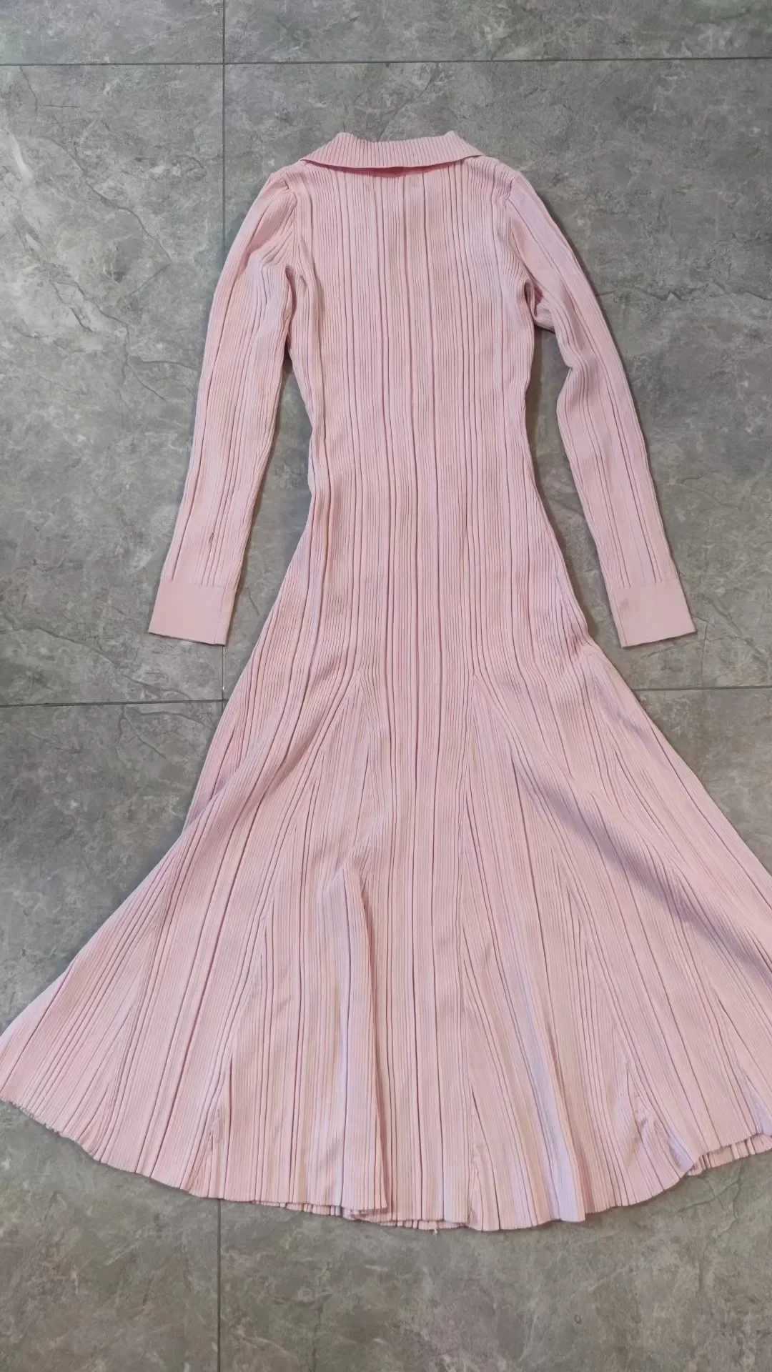 Puff Slve V-neck Knitted Dress 2023 spring New Commuter Midi Skirt High Waist Slim Fit Sexy Dresses 5220643 X241226