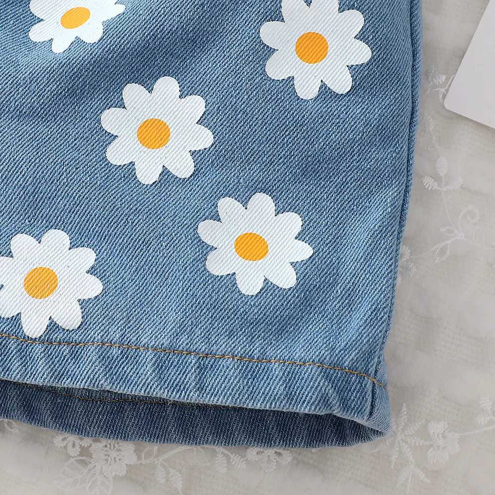 4-7 Ages Kid Girl Fashion Leisure Daisy Denim Shorts Blue Elastic Waistband Korean Style Shorts for Children Summer Outdoor Wear W241227