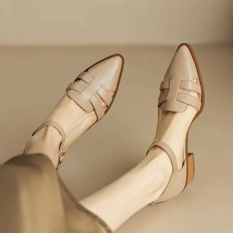 High Quality Womens Summer Sandals Luxury Elegant Artificial Leather Barefoot Shoes For Women Trends Low Heels Pointed Toe Sandals T241227