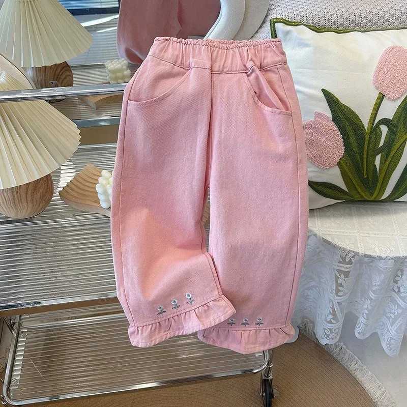 Spring and summer new girls and childrens embroidered flower jeans fashionable and fresh childrens pants Korean breathable soft baby pants W241227