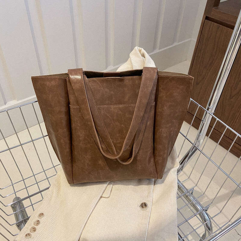 Retro Fashion Office Commuter Large Capacity For Women, New Simple And Versatile Tote Bag, Casual Shoulder Bag