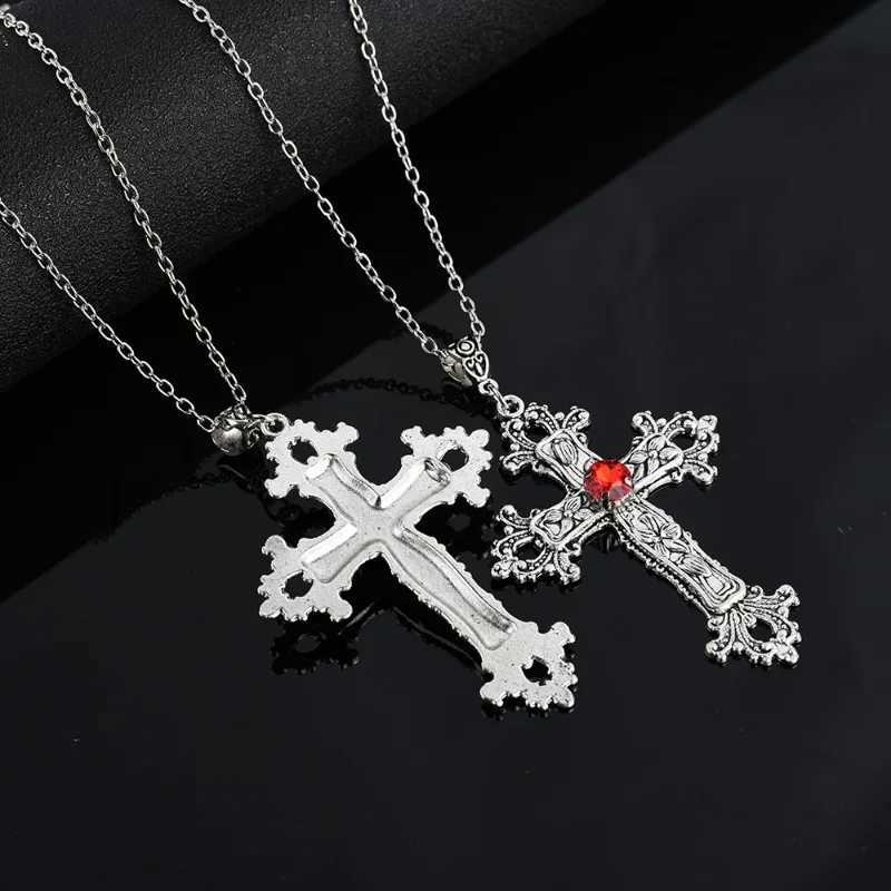 Y2K Punk Cross Pendant Necklace for Women Gothic Clavicle Vintage Chain Choker Necklace Aesthetic Party Gifts Fashion JewelryXJ241227