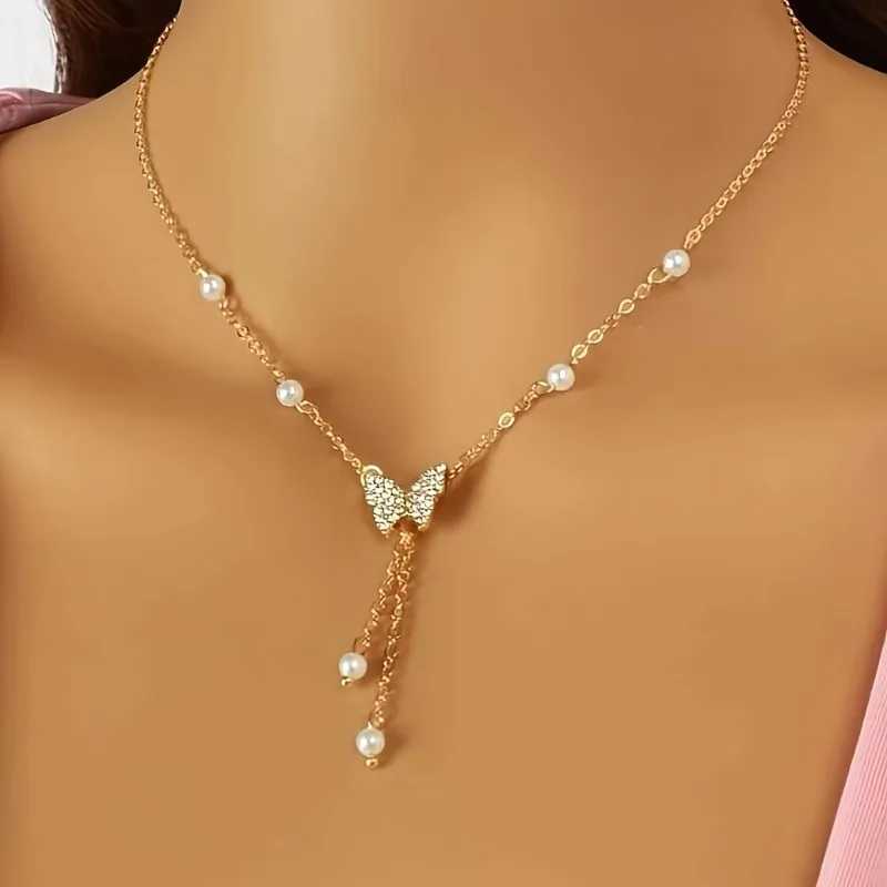 Fashionable and Versatile Personalized Womens Butterfly Pearl Chain European and American Collaone Chain JewelryXJ241227