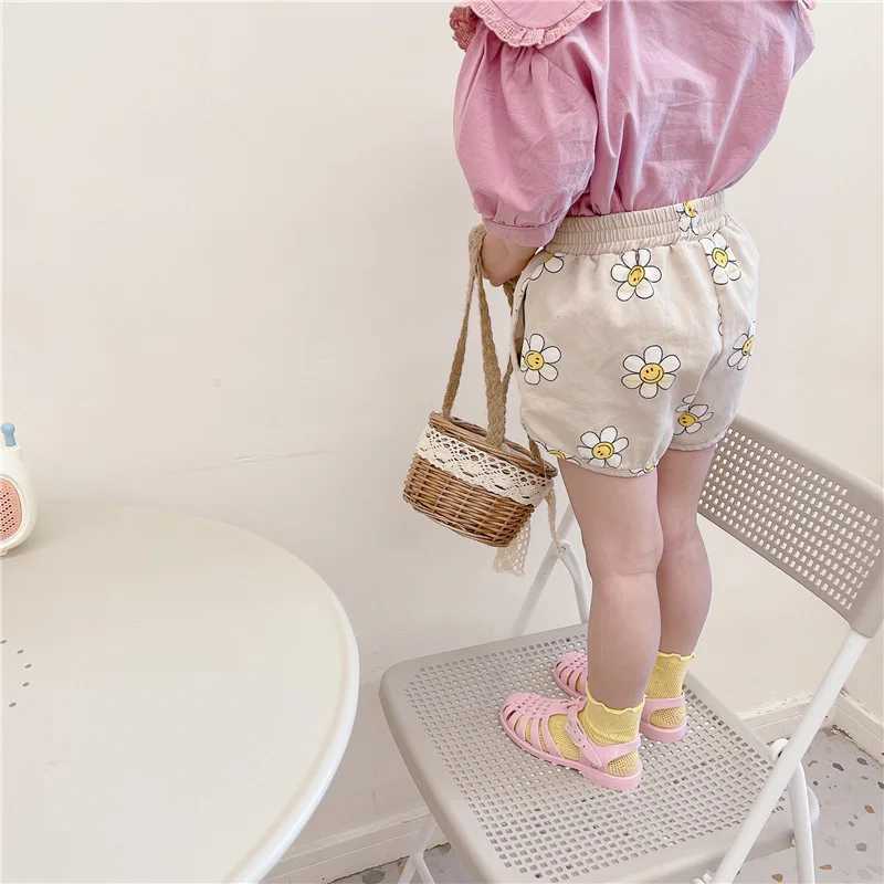 Clearance 110 120 130 7765 Baby Girl Clothes Fashion Short Korean Summer 2021 Baby Girl Short Sunflower Print Shorts W241227