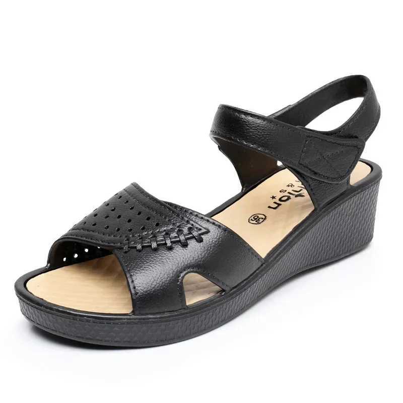 High Quality Middle aged Mom Sandals Summer Womens Sandals Slippers Flat Heel Soft Sole Elderly Sandals women shoes Bohemian T241227