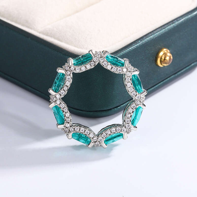 Paraiba simulation women's recommended high-end jewelry inlaid with sea blue gemstone topaz ring