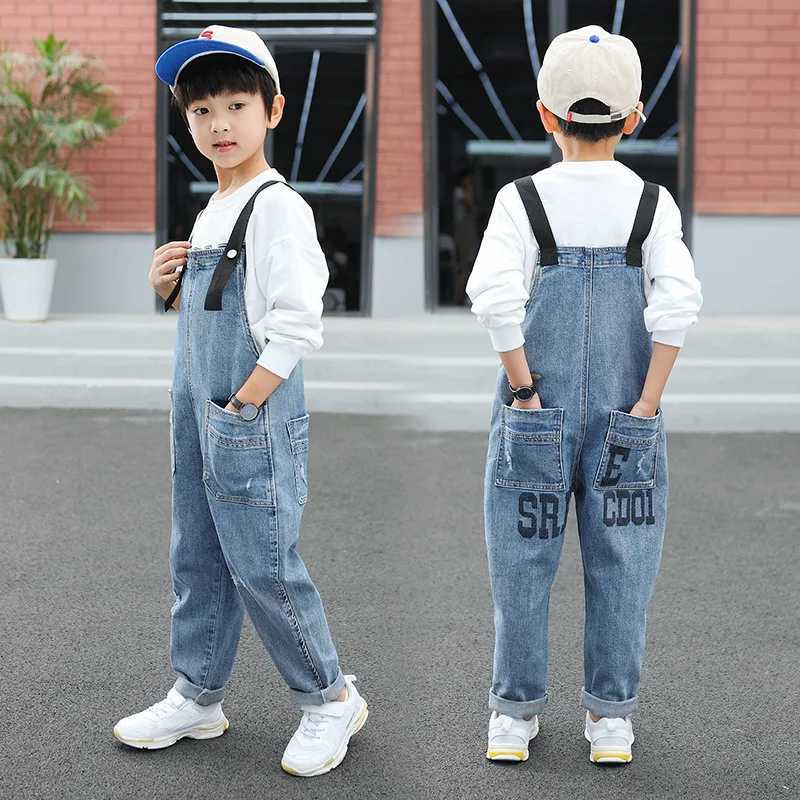 New boys denim covers spring and summer childrens clothing casual childrens suspension Trouser boys solid childrens jumpsuit teenage jeans W241227