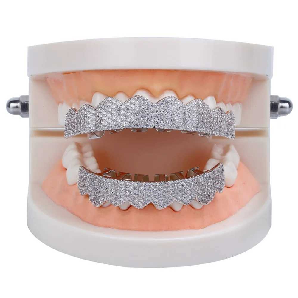 TOPGRILLZ Fit Gold Silver Color d Out Hip Hop Teeth Grillz Micro Pave Cubic Zircon Top Bottom Teeth Grills Set W241227