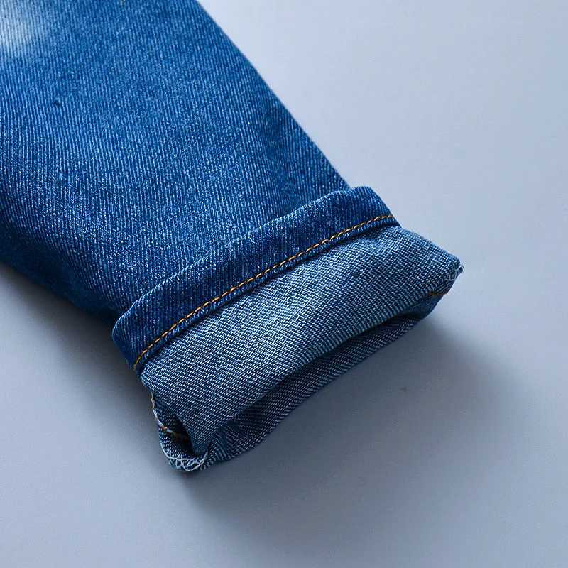 Childrens Jeans Baby Girls Fashion Pants with Holes Cute Childrens Soft Denim Casual Pants W241227