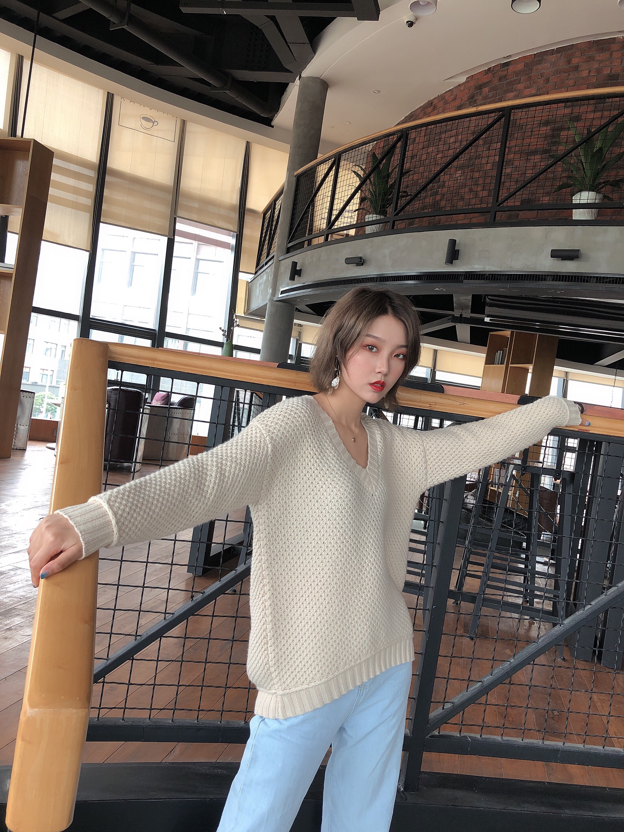 Women's Chic Slim Fit Wool Pullover - Cozy & Stylish Autumn Knitwear