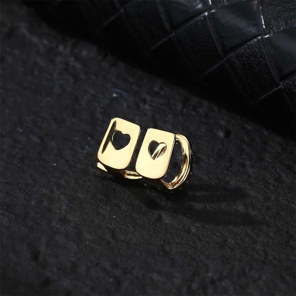 1 pcs Hip Hop Fashion Bling Single/Double Teeth Grillz For Men Rock d Out Zircon Paved Hollow Water Drop She Mouth Grillz W241227