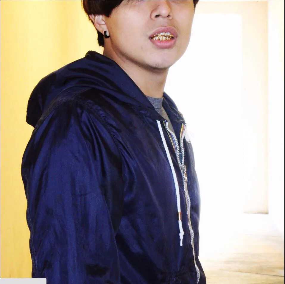 JINAO New Pure Gold Galvanized Tooth Grill Hollow Open Face Grill CS Top and Bottom Grill Set Gift W241227