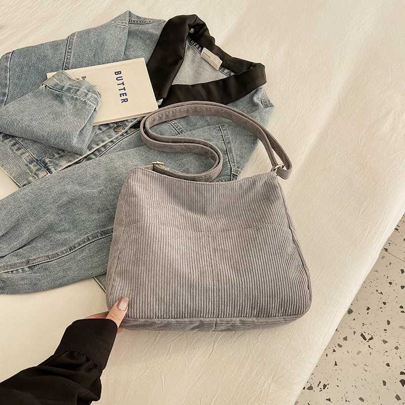 2024 New Corduroy Simple Street Casual Shoulder Bag Fashionable and Stylish Double Tote for Women 241227