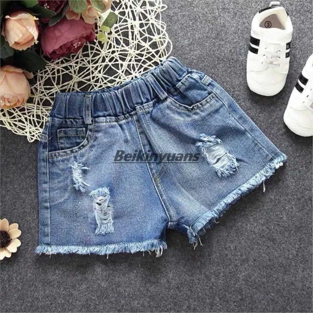 Girls denim shorts childrens summer underwear childrens Western style cuhk summer trousers joker teenagers tight pants W241227