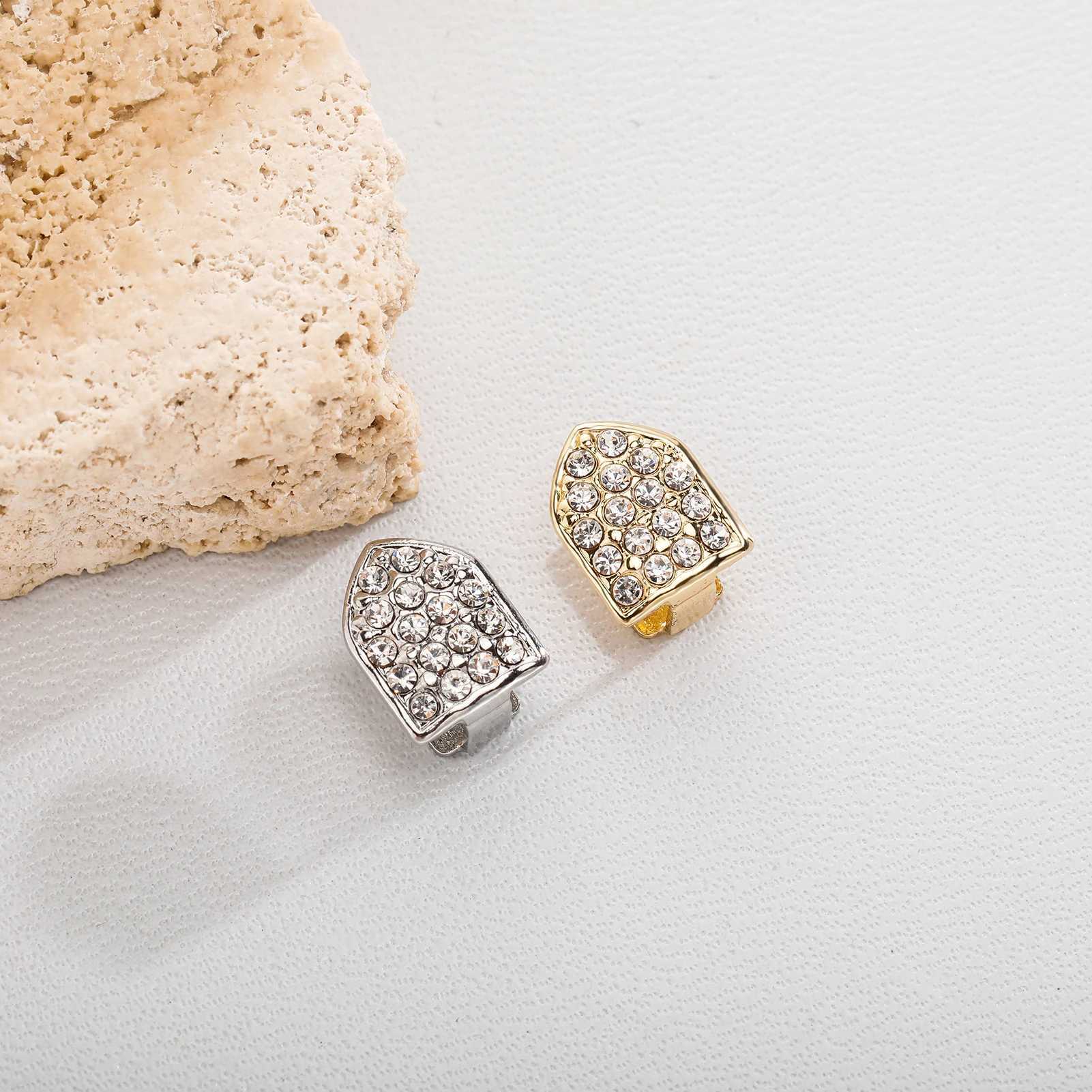 TOPGRILLZ Rper Single Shackle Teeth Grilz Hip Hop C Top Bottom Dental Bracket Gold Metal Permanent Teeth Jewelry W241227