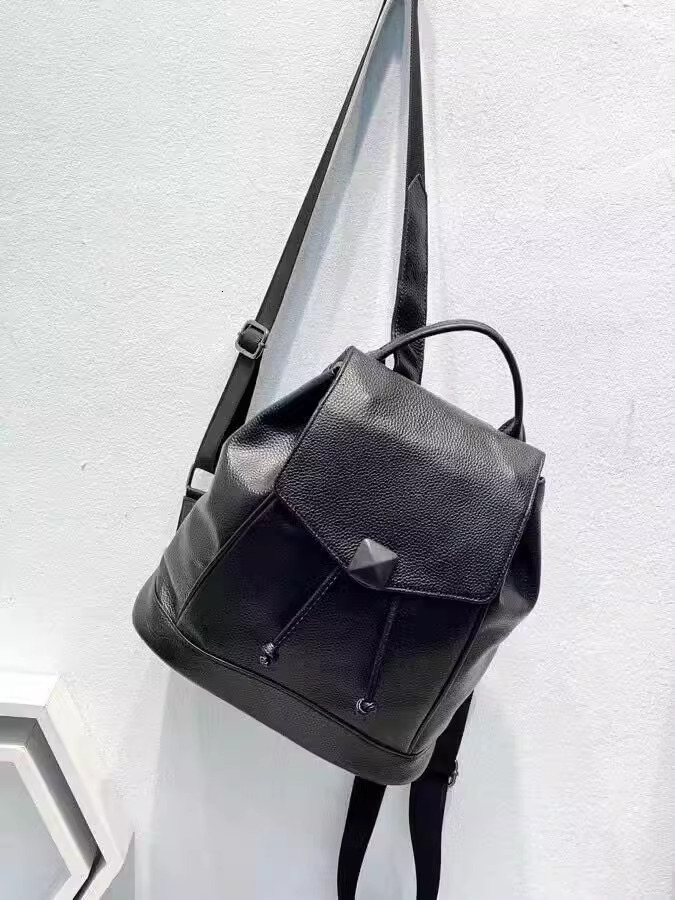 Fashionable casual leather backpack, Korean version versatile and trendy college street top layer cowhide women's backpack
