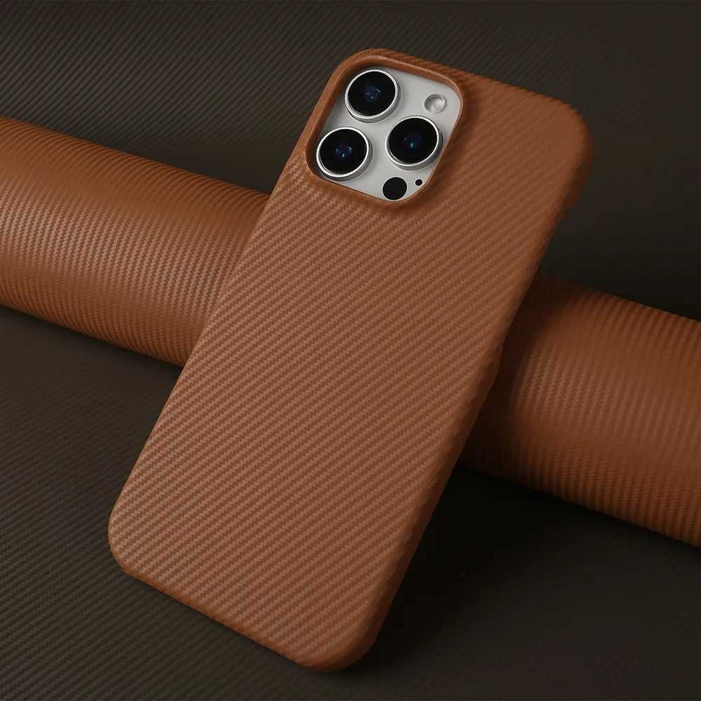 Carbon Fiber Pattern Genuine Leather Case For Iphone 16 Pro Max Case 15Pro 14 12 11 13 Aesthetic Vintage Retro Back Cover Fundas Z250207
