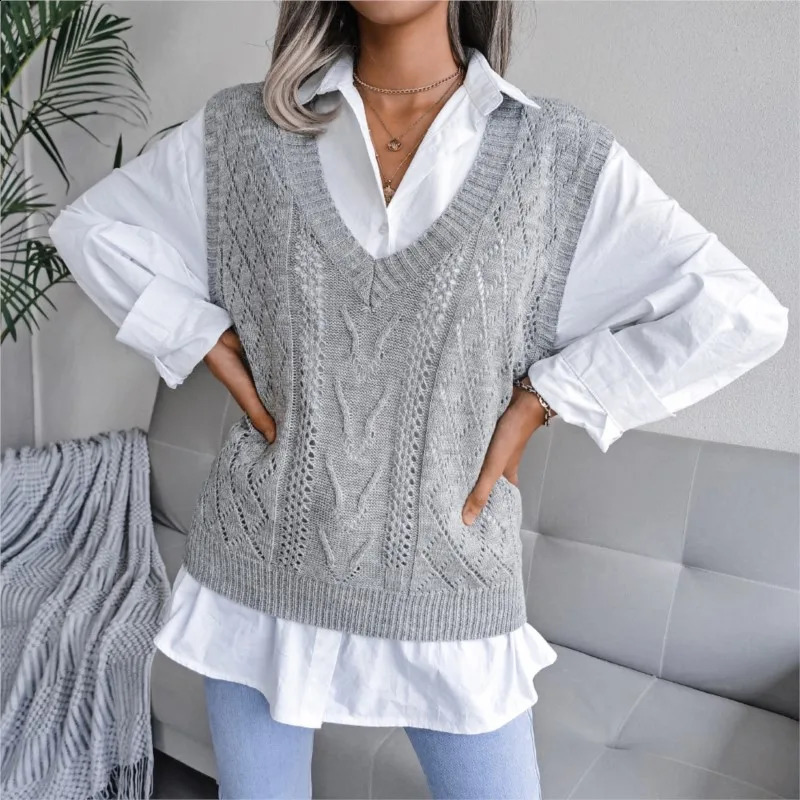 AutumnWinter 2024 Fashion Hollow out Fried Dough Twists Vneck Knitted Vest Solid Sweater Womens Wear 241223