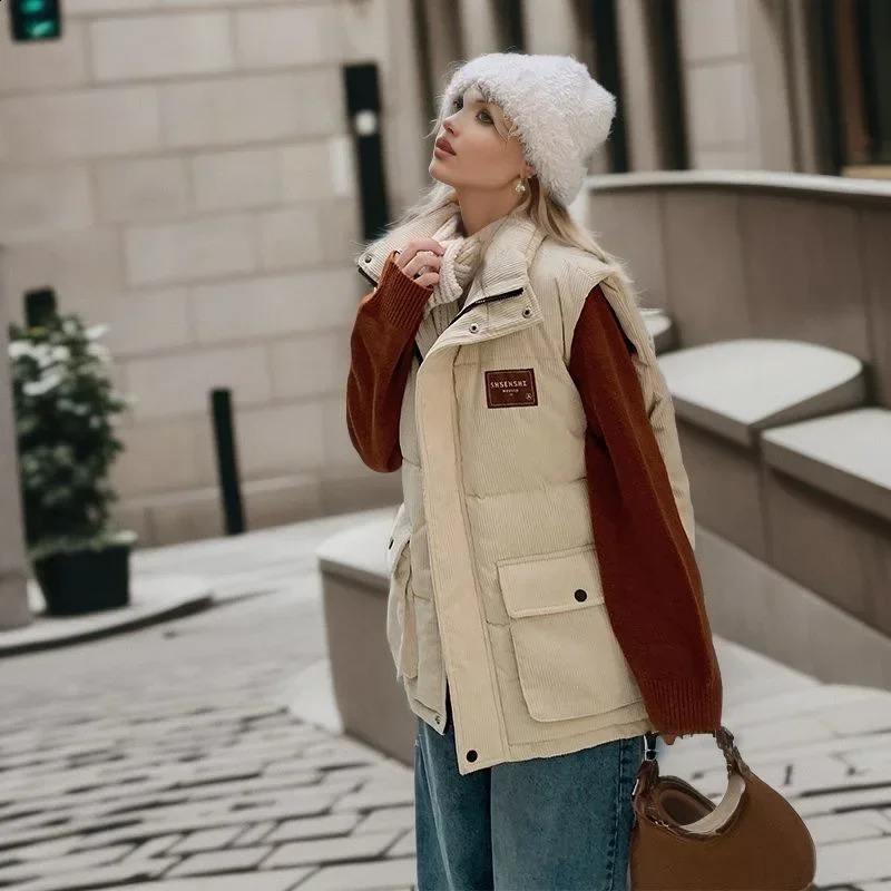 2024 Winter Women Corduroy Cotton Vest Labeling Elegant Fashion Simplicity Thicken Coat Office Lady Cardigan Sleeveless Jacket 241220