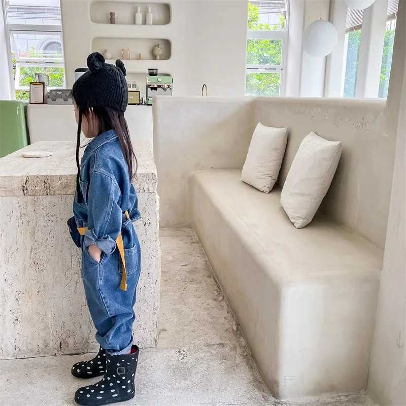 Childrens autumn denim jacket 2023 new fashion childrens long sleeved jacket girls jeans jumpsuit baby clothing boys one-piece pants W241227