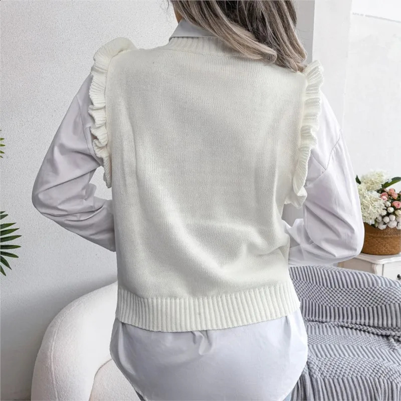 2024 AutumnWinter Mushroom Edge Knitted Tank Top Solid Color Diamond Sweater for Women 241223