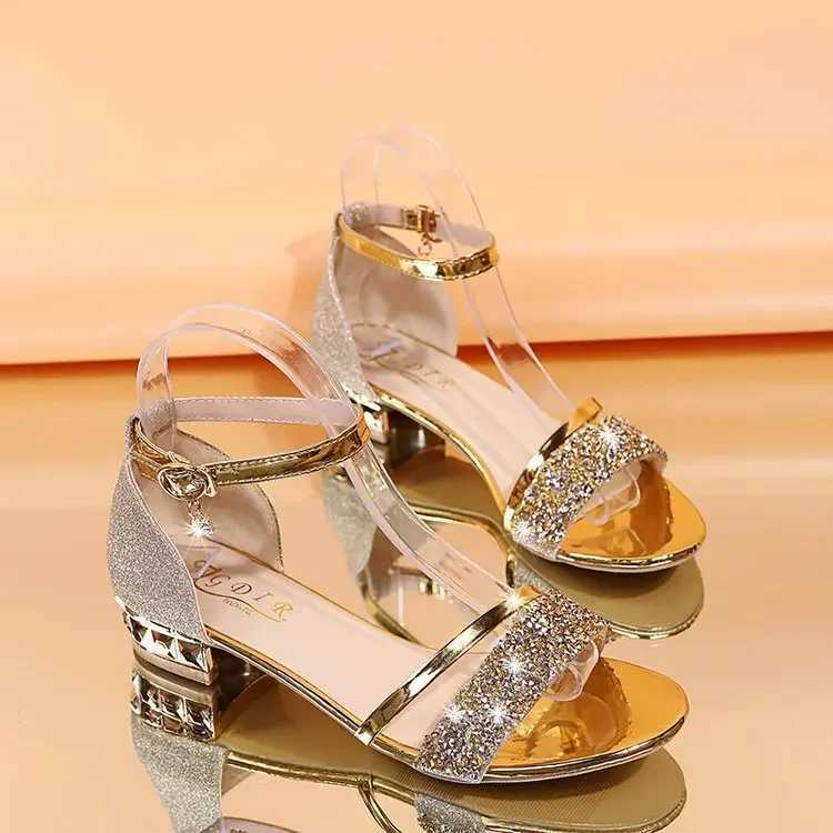 High Quality New Fashion Womens Sandals Gold and Silver Low Heel Casual Shoes Women Open Toe Summer Light Fashion Womens Shoes T241227