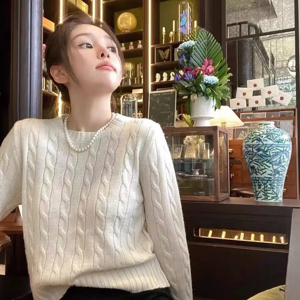 Fried Dough Twists Embroidery Foreign Style Pony Round Neck New Knitting Lazy Long Sleeve Fashion Pullover Sweater Top