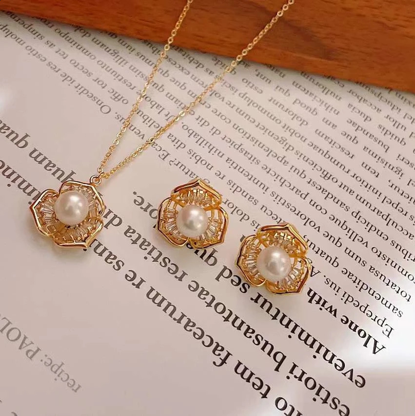 Plated Micro-inlaid Bauhinia Set 7-8MM Freshwater Pearl Necklace Earring Set Pearl Jewelry Set Classic Explosive 18k Gold Trendy 241226