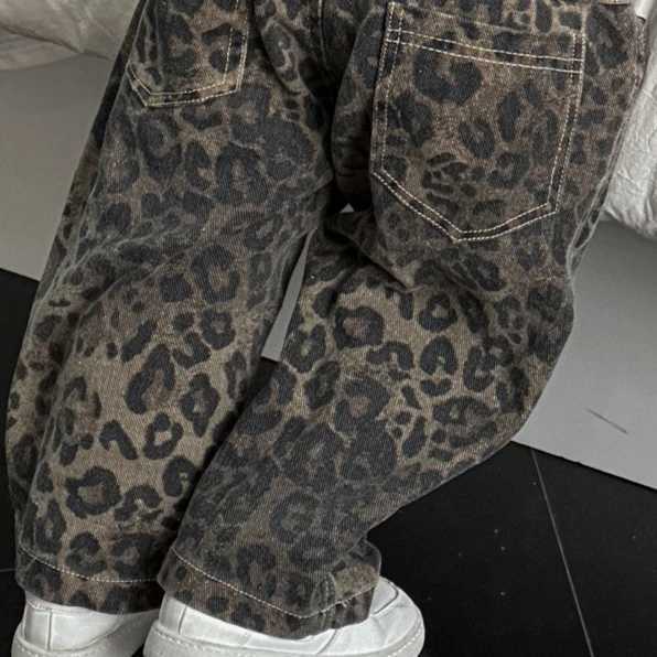 Childrens Autumn Pants Boys Leopard Print Jeans Korean Baby Clothing Kids Handsome Casual and Fashionable Loose Trousers W241227