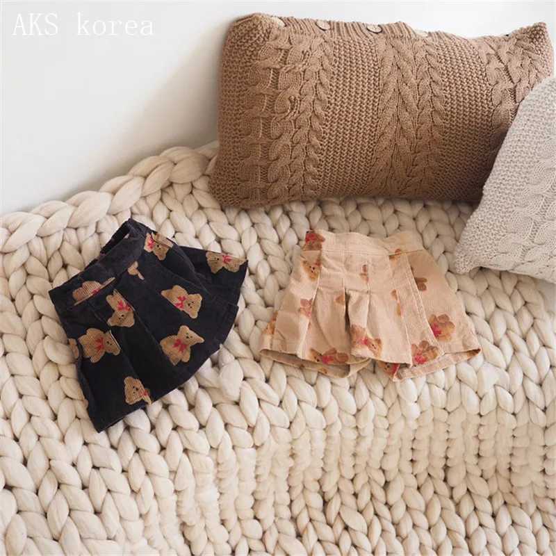 Spring Autumn Children Shorts Bear Print Girls Corduroy Shorts Fashion Baby Girl Pleated Skirt Pants Summer Kids Beach Clothing W241227