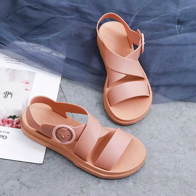 High Quality New Fashion Instagram Trendy Celebrity Casual Flat Bottom Fairy Beach Simple Roman Shoes Round Toe Sandals T241227