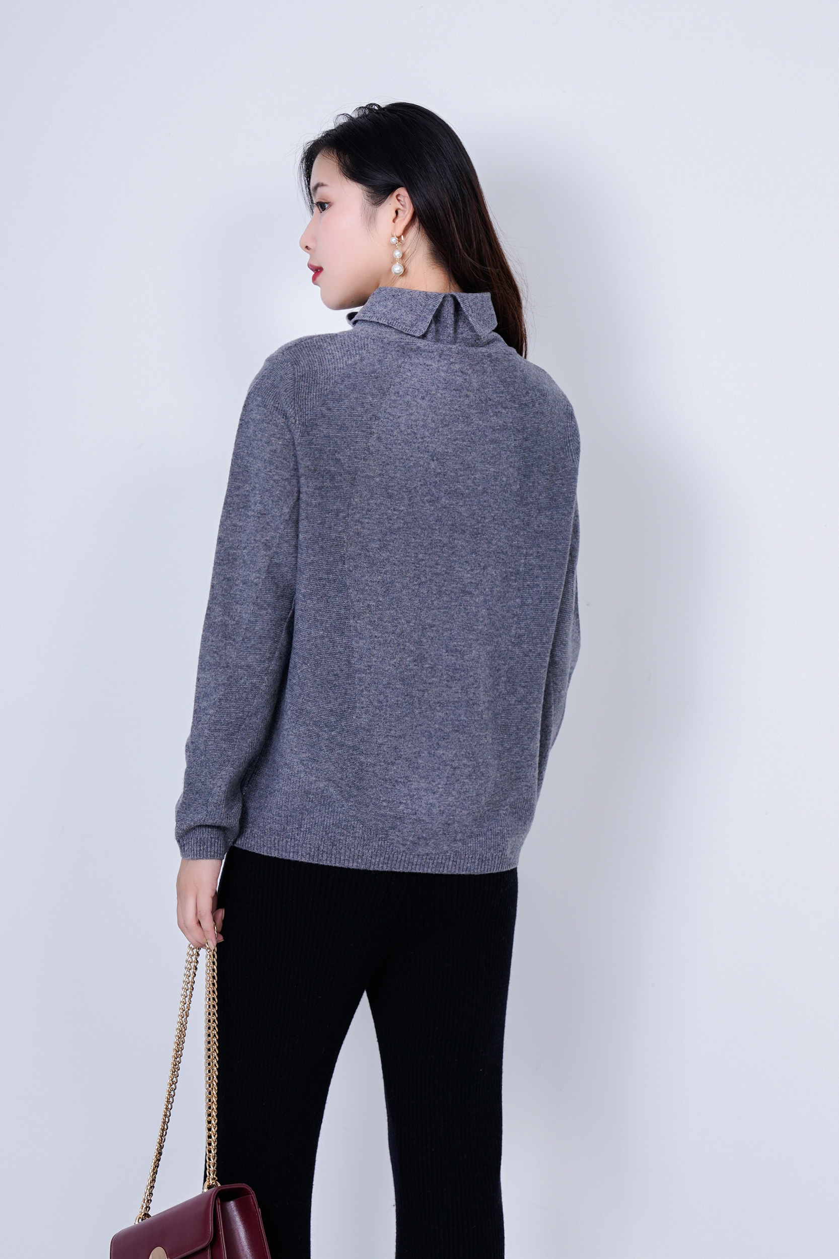 Elegant Women's Wool Pullover - Comfortable and Warm for Autumnal Weather