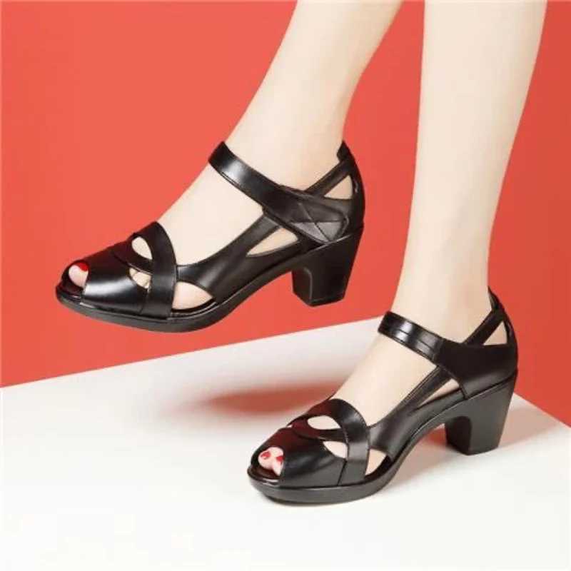 High Quality Roman Sandals Womens Soft Sole Comfortable Mothers Shoes Summer Pu Leather Fish Mouth Thick Heel Hollow Out Non Slip Sandals T241227