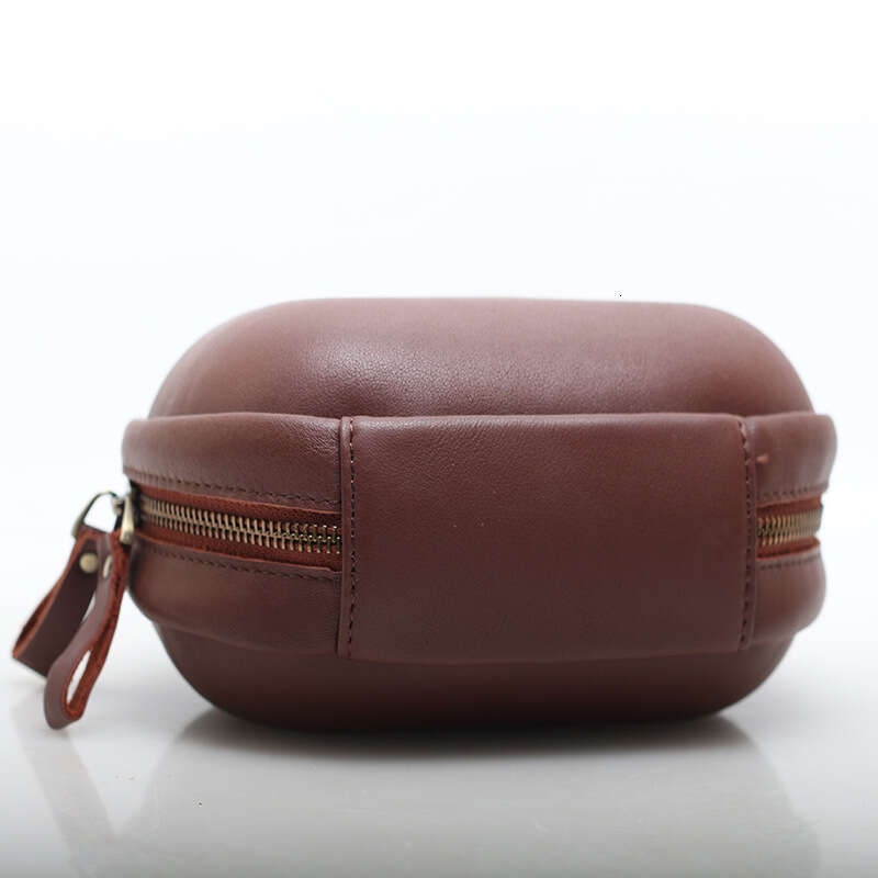 Leather Women's with Niche Temperament Portable Lunch Box Summer Minimalist Top Layer Cowhide Shoulder Crossbody Bag Shaped Small bag