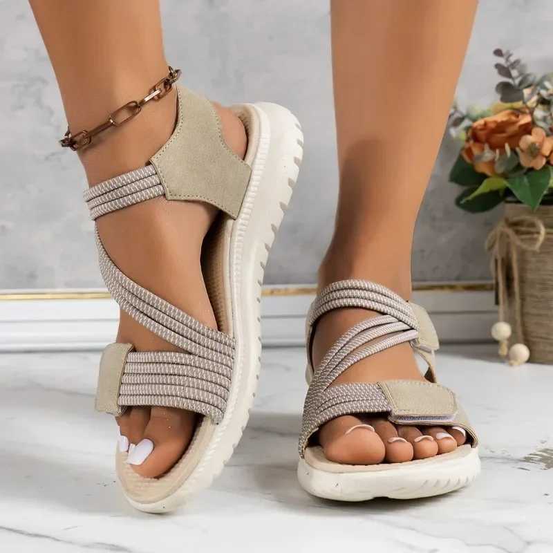 High Quality High Quality Brand Womens Sandals Hot Selling Summer New Elastic Band Fashionable Flat Casual Outdoor Sandals for Women T241227