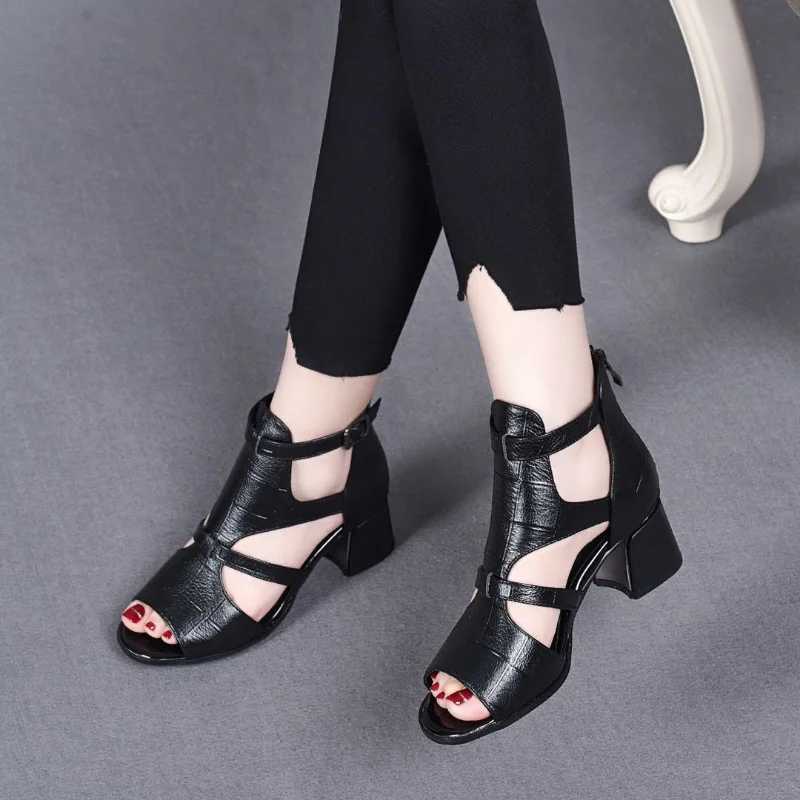 High Quality Womens Soft Leather Casual Roman Sandals Ladies Summer New Soft Sole Platform Wedge Sandals Fashion Hollow Designer Sandals T241227
