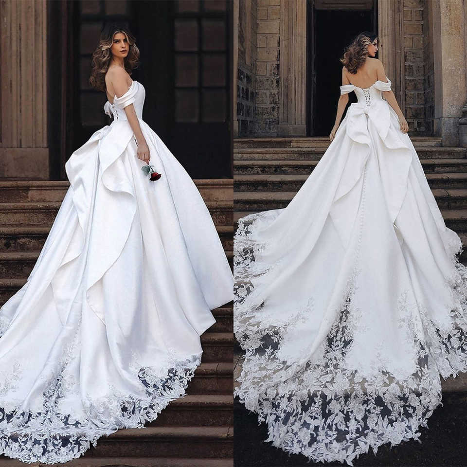 Stunning Ball Gown Wedding Dresses Off Shoulder Sleeveless Lace Up Sequins Court Gown Pleat Custom Made Sweep Floor Bridal Plus Size Vestidos De Novia
