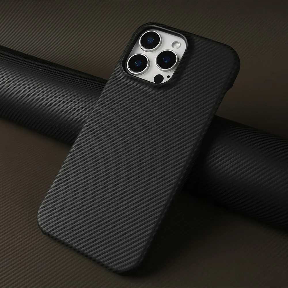 Carbon Fiber Pattern Genuine Leather Case For Iphone 16 Pro Max Case 15Pro 14 12 11 13 Aesthetic Vintage Retro Back Cover Fundas Z250207