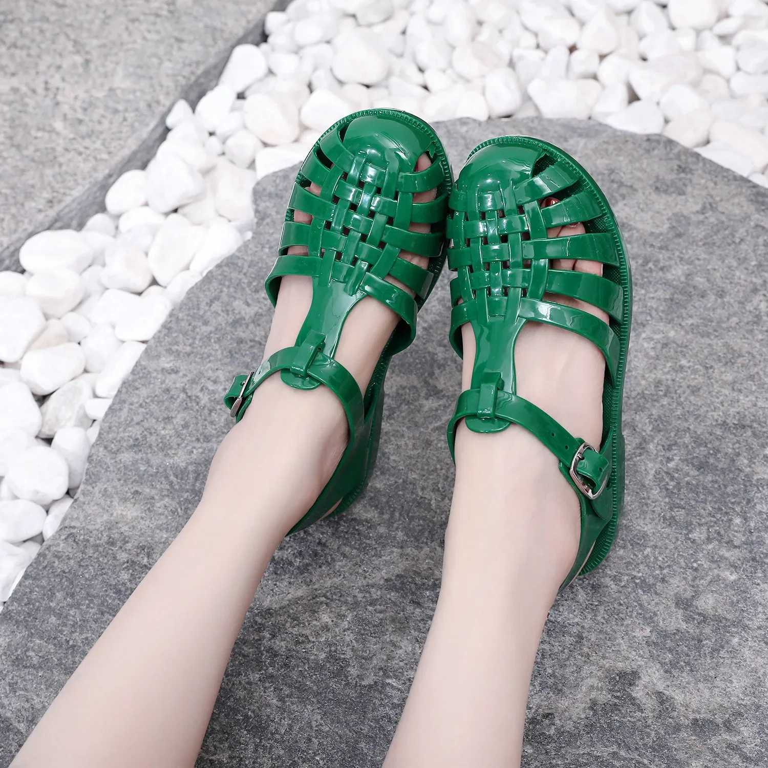 High Quality EVA Sandals Women Summer Shoes Ladies Casual Flat Bottom Hollow Candy Color Jelly Sandal Beach Shoes Womens Sandals T241227