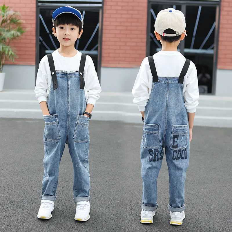 New boys denim covers spring and summer childrens clothing casual childrens suspension Trouser boys solid childrens jumpsuit teenage jeans W241227
