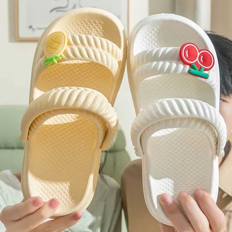 High Quality Women Slipper Clog Sandals Strawberry Fruit Cute Cloud Summer Flip Flops Beach Slides Home House Casual Cherry Shoes Flat Female T241227