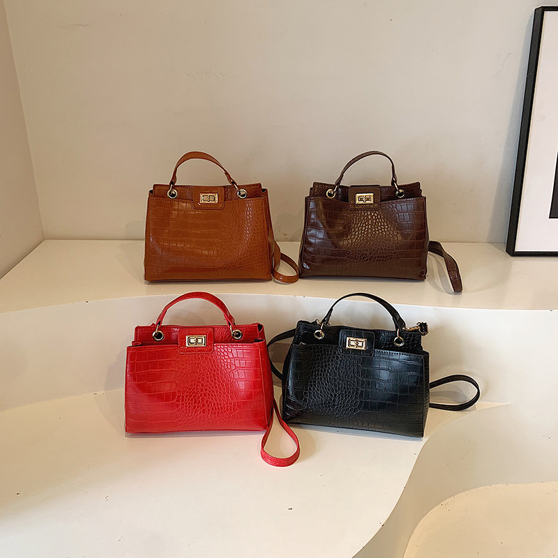 Korean version stone pattern 2025 new fashion designer niche handbag multifunctional temperament handbag chain crossbody bag