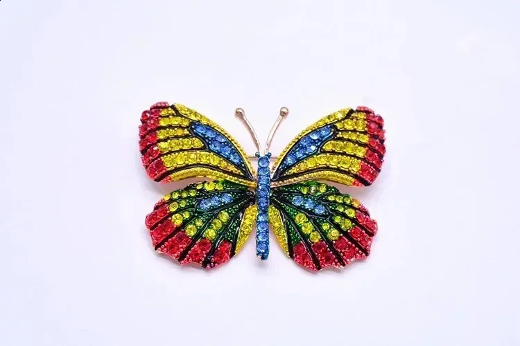 color butterfly brooch pin Crystal from Austrian Personalized animal brooches collar with accessories 241227