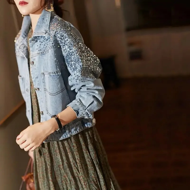 Diamonds Denim Jacket for Women Crop with Rhinestones Sequin Short Blue Plain Outerwear Spring Autumn Woman Jean Coat Small 241223