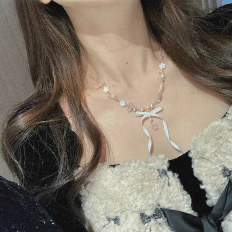 Fashion Irregular Beads Chain Bow Knot Heart Pendant Necklace Y2K Girls Exquisite Choker Women Elegant Peals Jewelry GiftsXJ241227