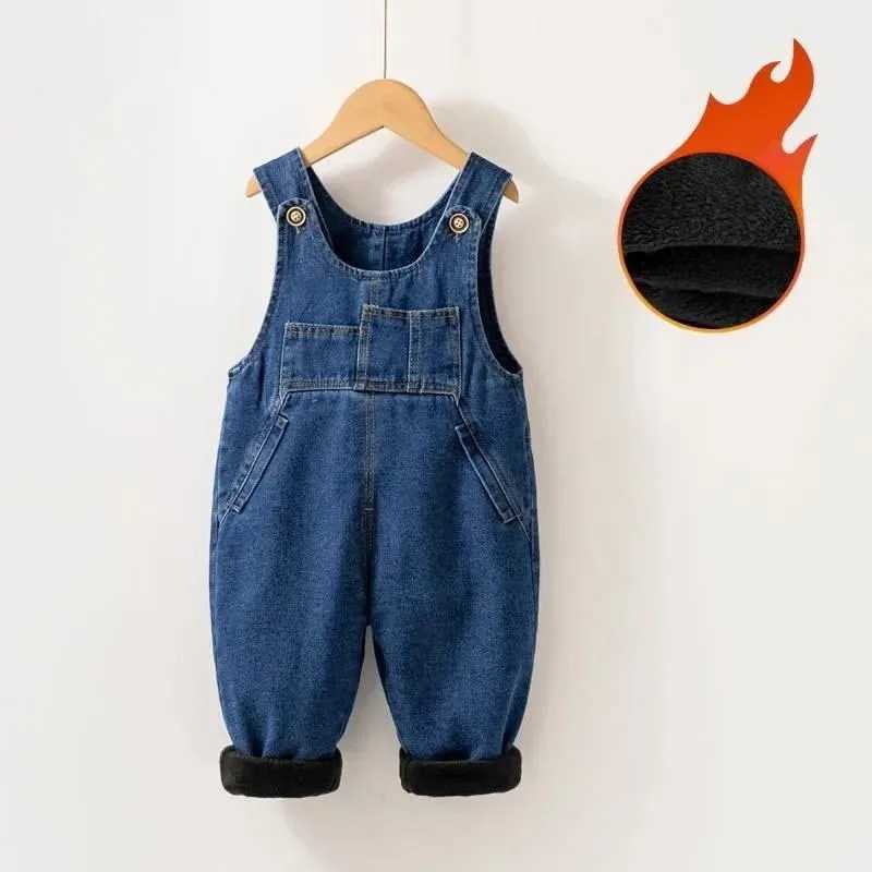 2015 Winter New Children 0-4 Year Old Baby Children Thick Cowboy Cloth Bag Pants Children Wool Apron Jeans Girls Warm Trouthers W241227